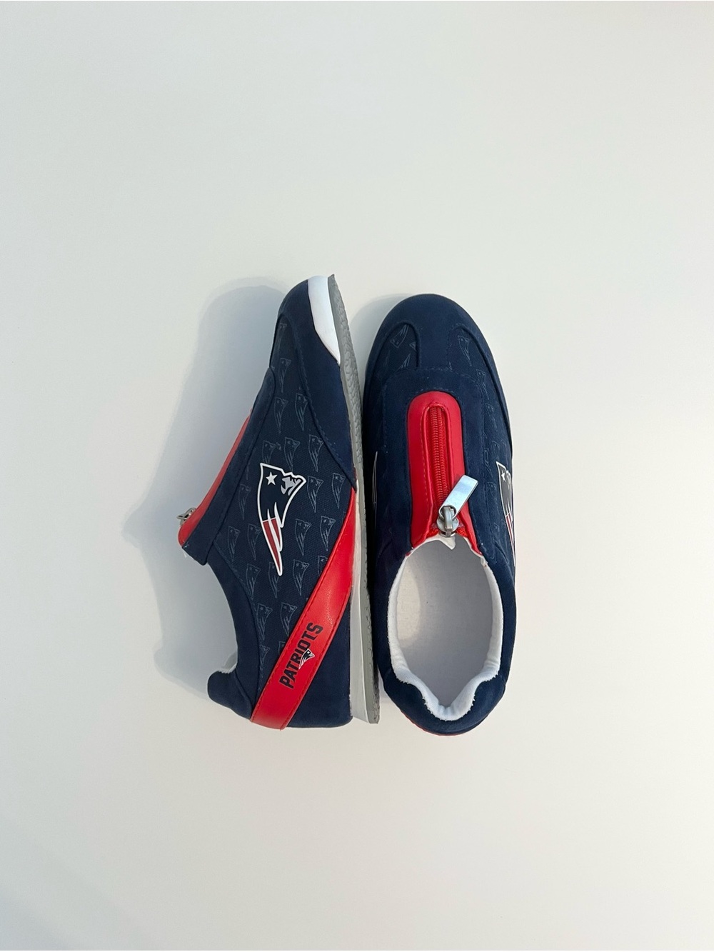 New‎ England Patriots Women's Shoes Size 6 The Bradford Exchange NWOT